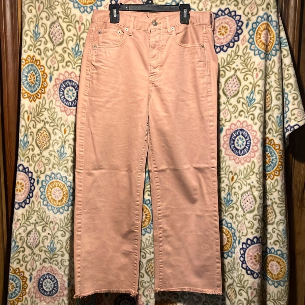 Women’s American Eagle pink jeans size 2
